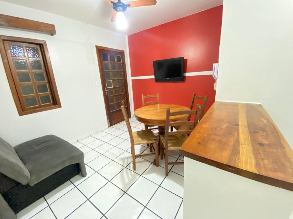 Residencial Flamingo Apartment Bombinhas Exterior photo