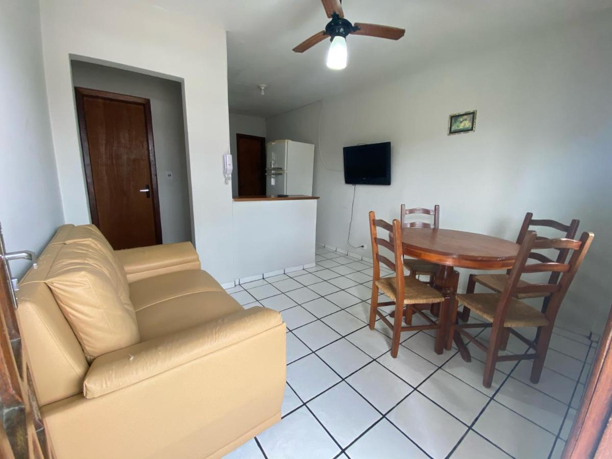 Residencial Flamingo Apartment Bombinhas Exterior photo